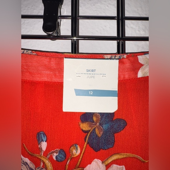 NWT Old Navy Multi Layer Sheer Red Floral Skater Skirt Size 12 - Picture 6 of 8